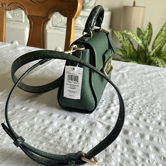 Coach purse - Picture 2 of 3